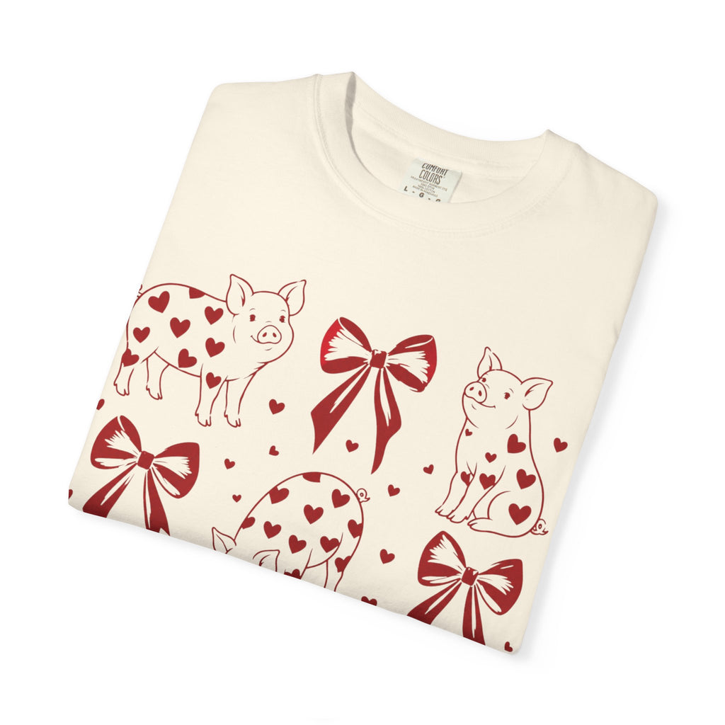 Valentine Piglet Pattern T-Shirt — Heart Bow Graphic Tee