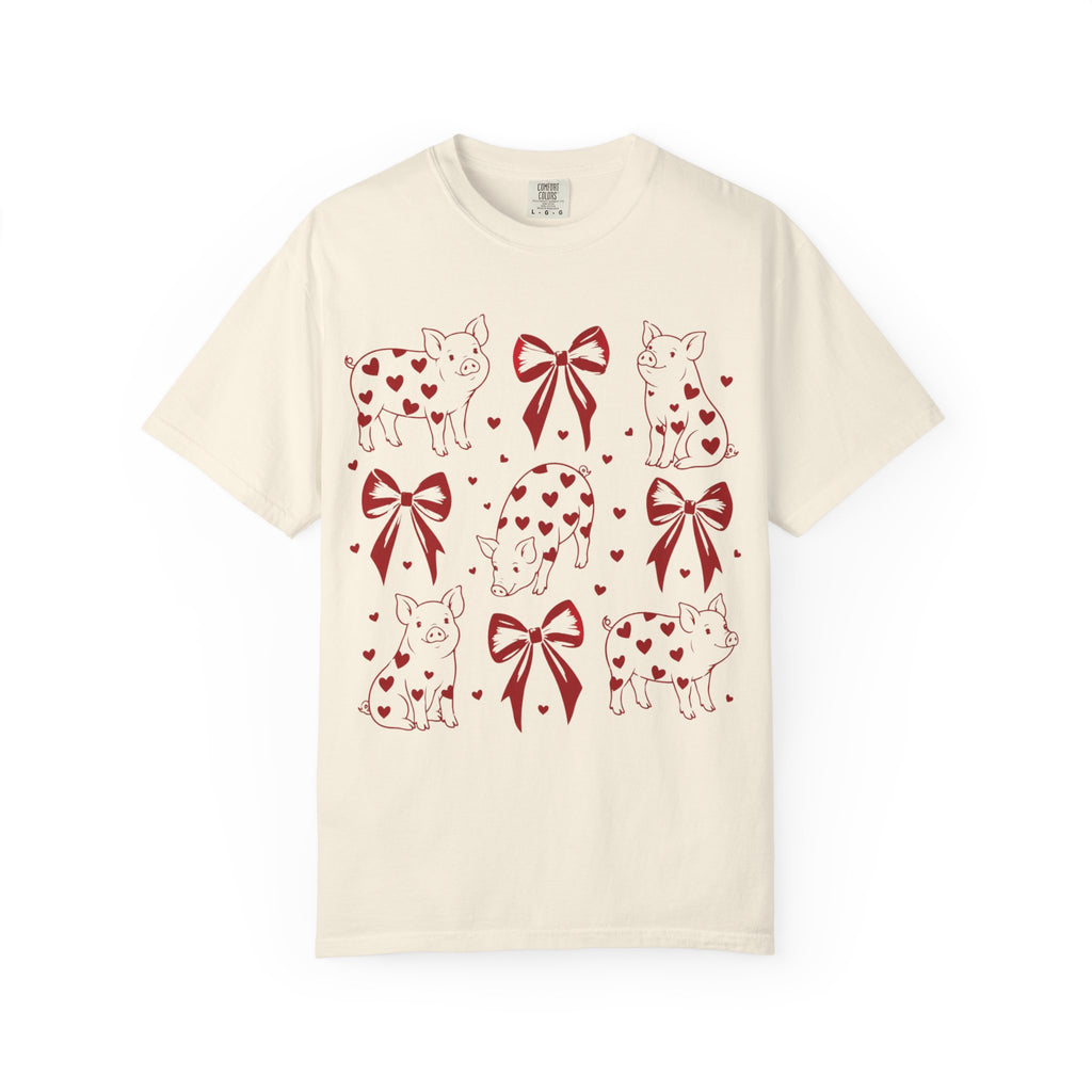 Valentine Piglet Pattern T-Shirt — Heart Bow Graphic Tee